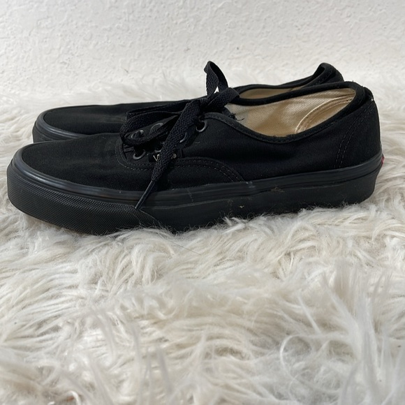 VANS Authentic Lace Low Top Skateboard Shoes All Black 721565 Sneakers M6 / W7.5 - Picture 9 of 13